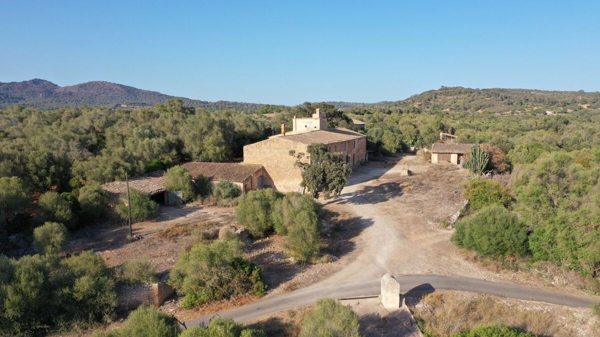 Typisch mallorquinisches Herrenhaus in Sant Llorenç des Cardassar mit der Möglichkeit einer Lizenz für einen Agrotourismus