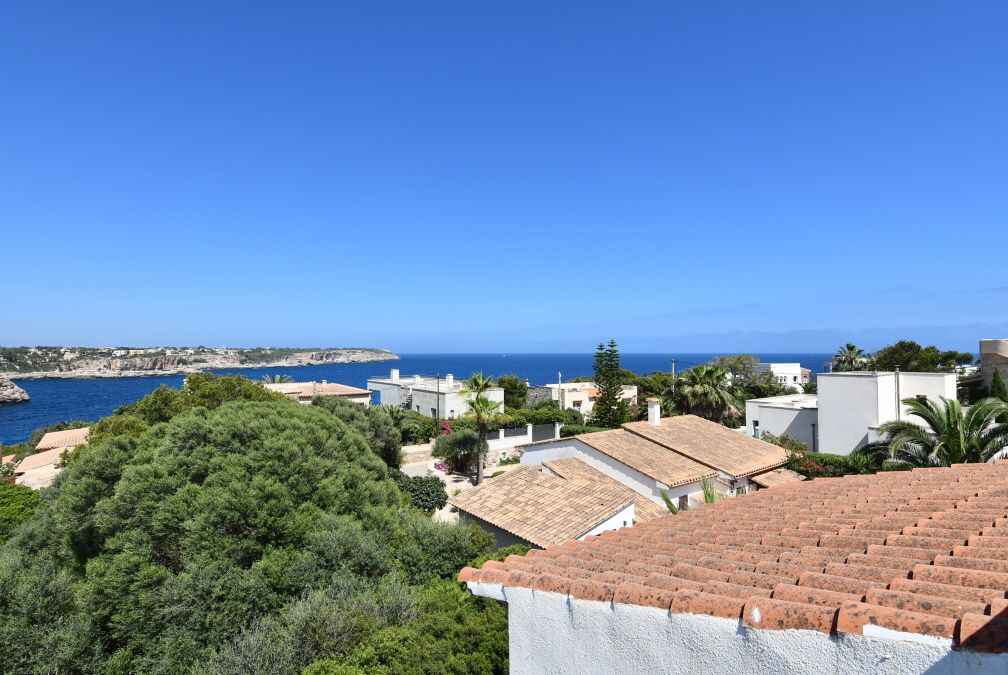 Chalet con mucho potencial en una muy buena ubicación en Cala Llombards