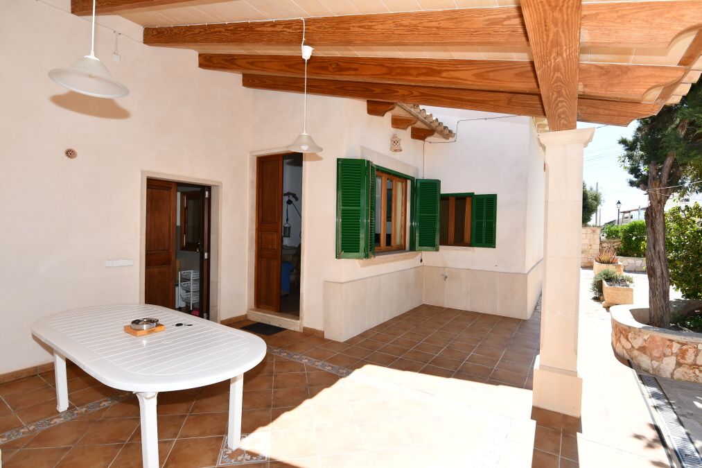 Traditional Majorcan Villa with sea views in Cala Figuera