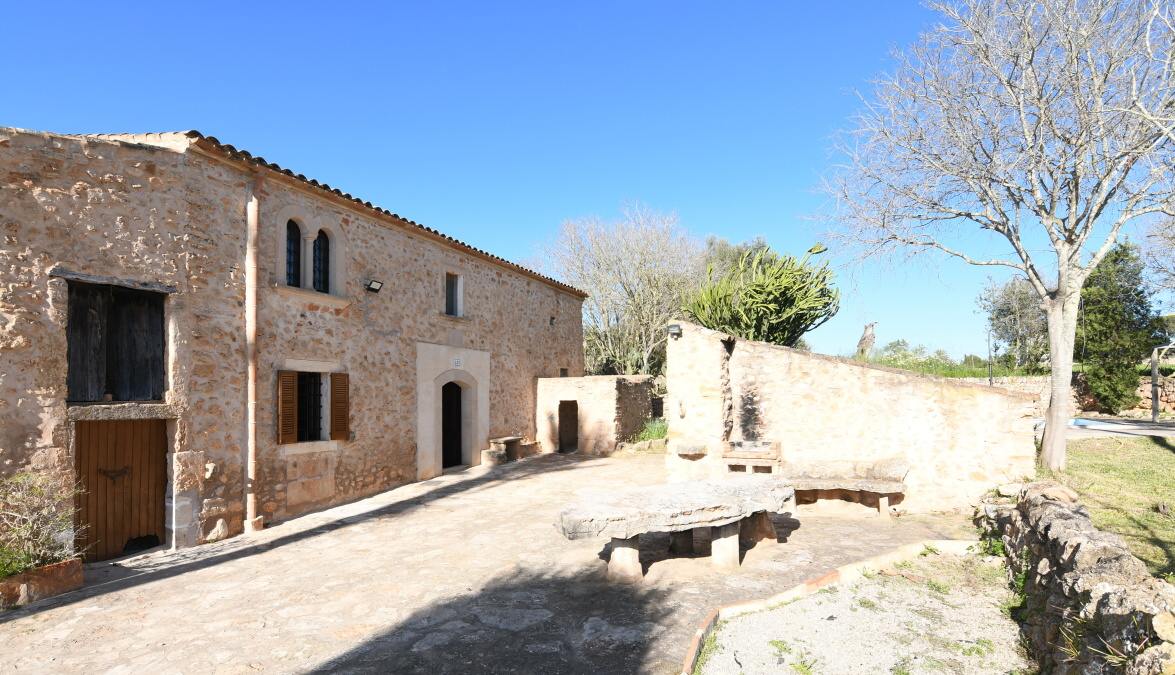  - Traditionelles mallorquinisches Landhaus, nur wenige Minuten von Cas Concos entfernt.