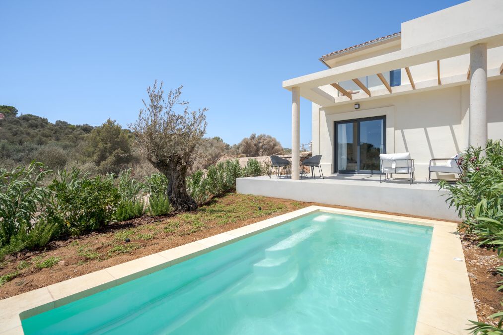 Moderne und gemütliche Villen mit 3 Schlafzimmern in einer Wohnanlage in Cala Romantica
