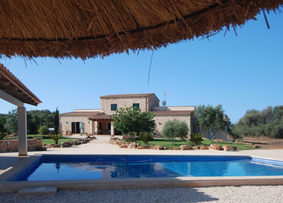 - Country house with tourist license for 10 people a few minutes from Santanyi