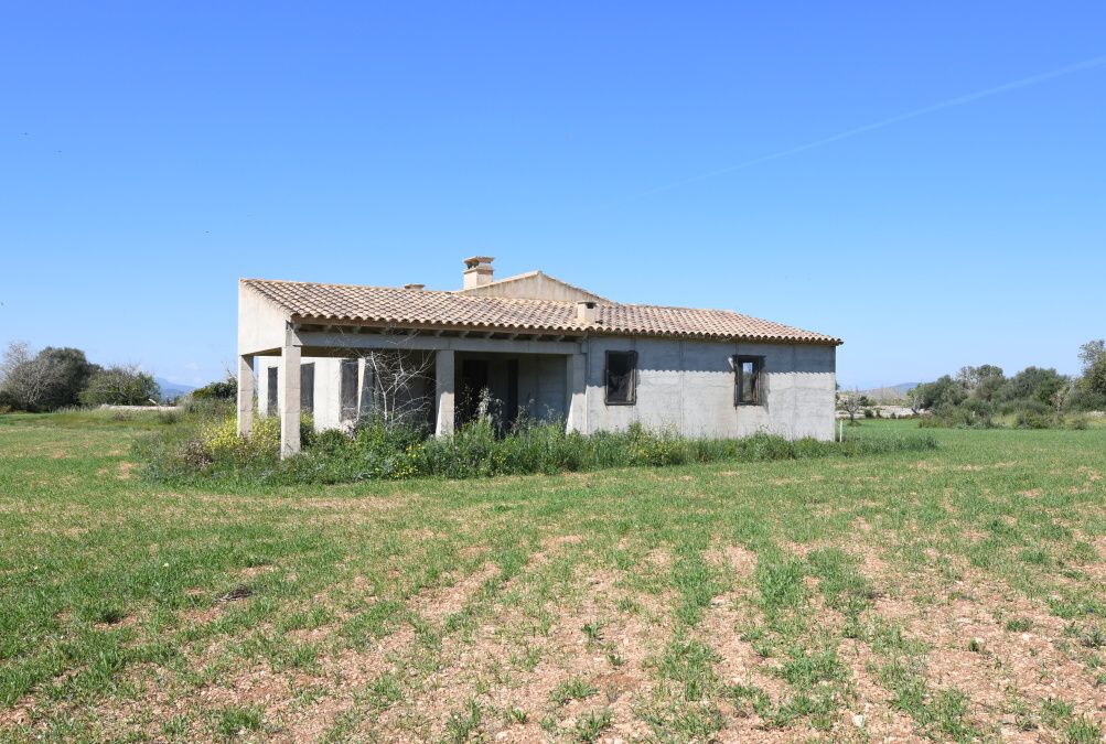  - Venkovský dům ve výstavbě ve Felanitxu, plně legální, s možností rozšíření a výstavby bazénu.