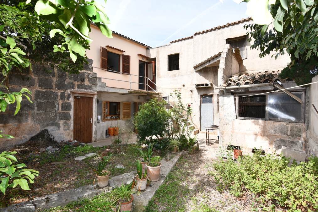- Casa céntrica en S`Alqueria Blanca con patio interior