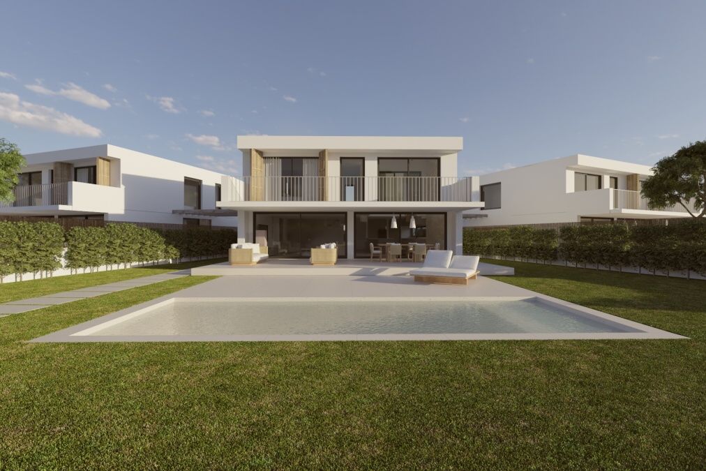 - Solar con licencia y proyecto para construcción de 4 lujosos y modernos chalets con piscina y jardin de unos 750m2 en Porto Colom