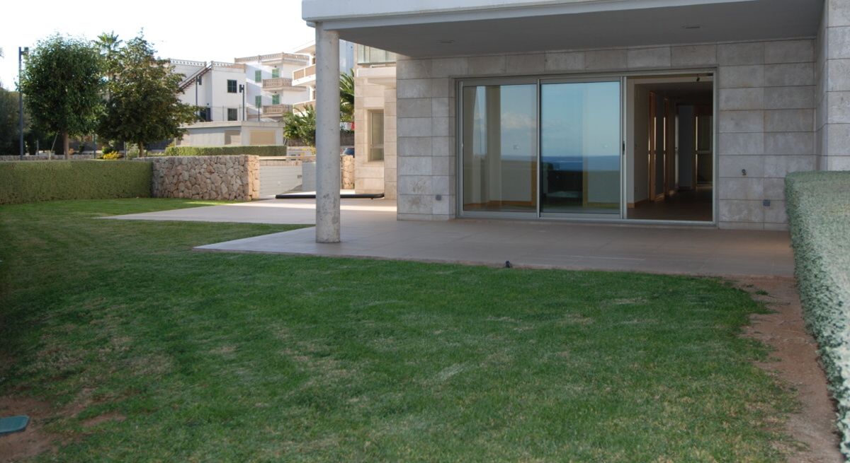  - Moderno y Lujoso apartamento en planta baja con bonitas vistas al mar en Cala Figuera