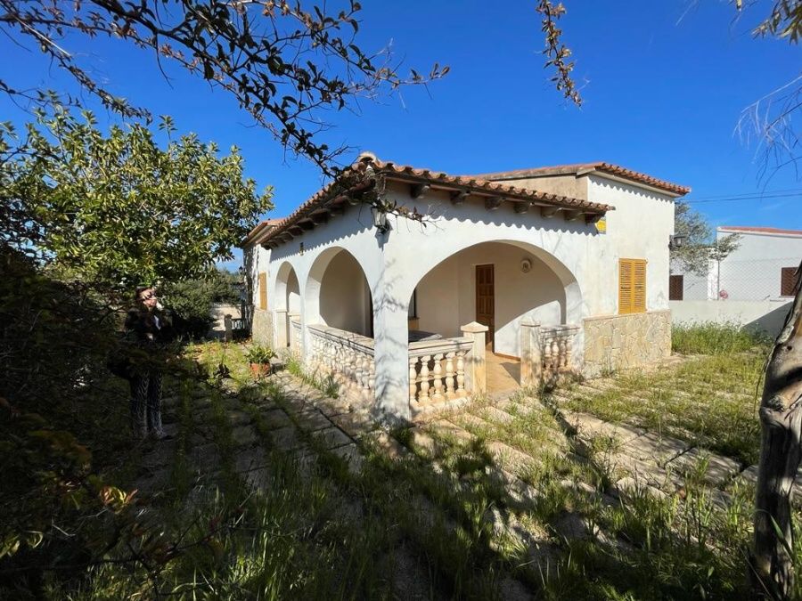 - Chalet con muchas posibilidades para reformar en Cala Santanyi