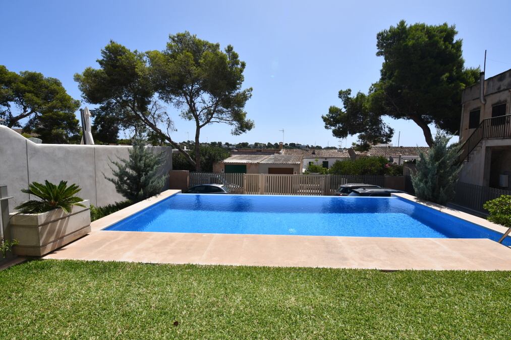 - Moderno y acogedor apartamento con plaza de parking y piscina en Porto Petro