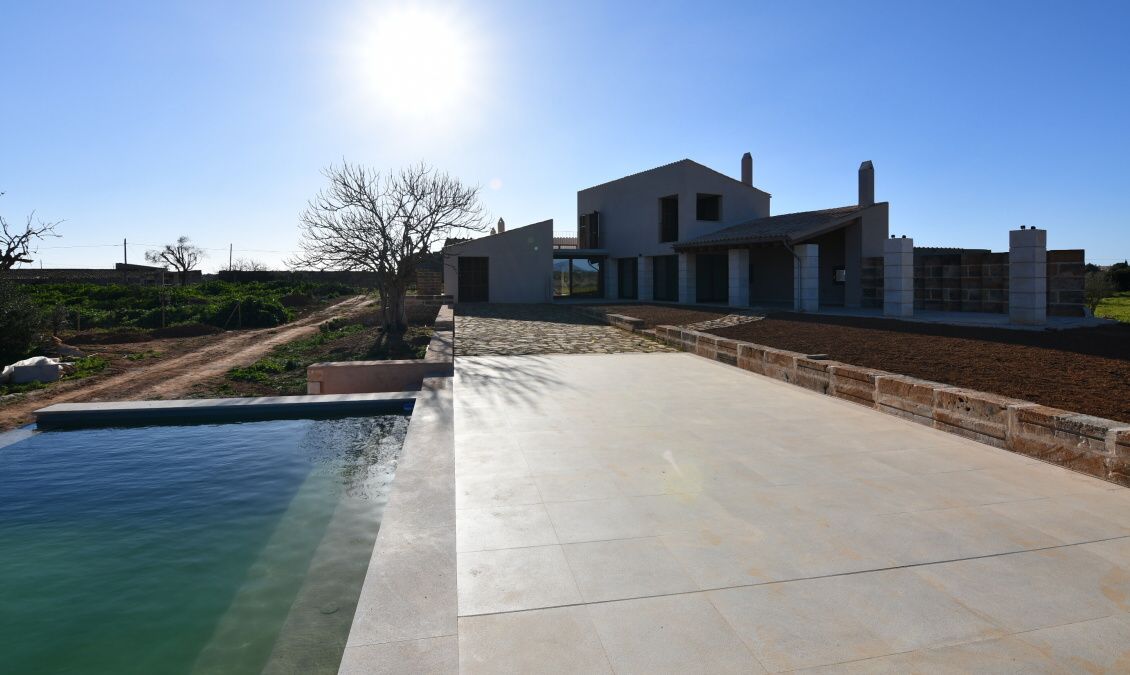  - Neues und helles Landhaus mit Garten und Pool nur wenige Minuten von Ses Salines entfernt