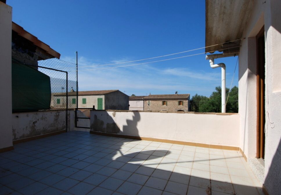  - Wohnung im ersten Stock mit einer Terrasse von ca. 20 m2 in es Llombards