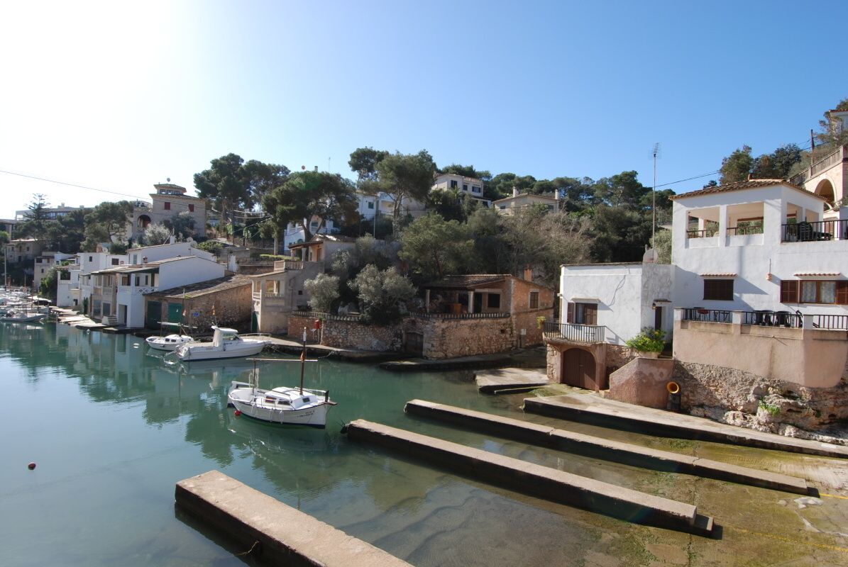  - Acogedor apartamento con piscina comunitaria en Cala Figuera