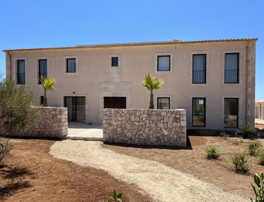  - Luxuriöses und modernes neu erbautes Landhaus nur 1 km von Santanyi entfernt