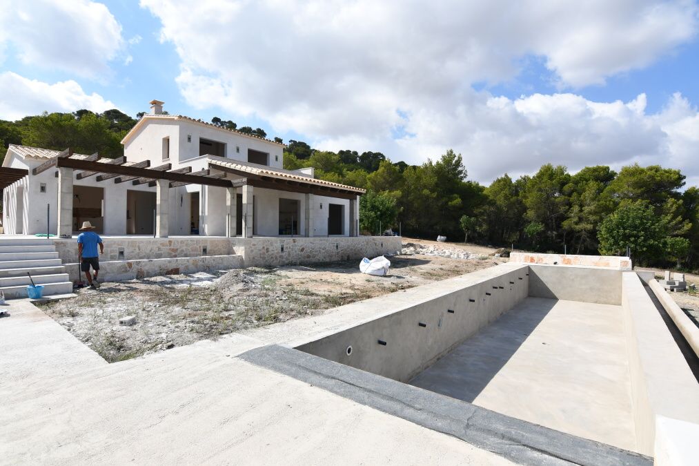  - Sonnige Finca im Bau zwischen Felanitx und Porto Colom auf einem großen Grundstück mit Aussicht