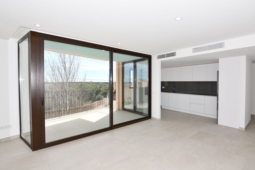  - Modern and bright newly built apartment with parking space in Santanyi
